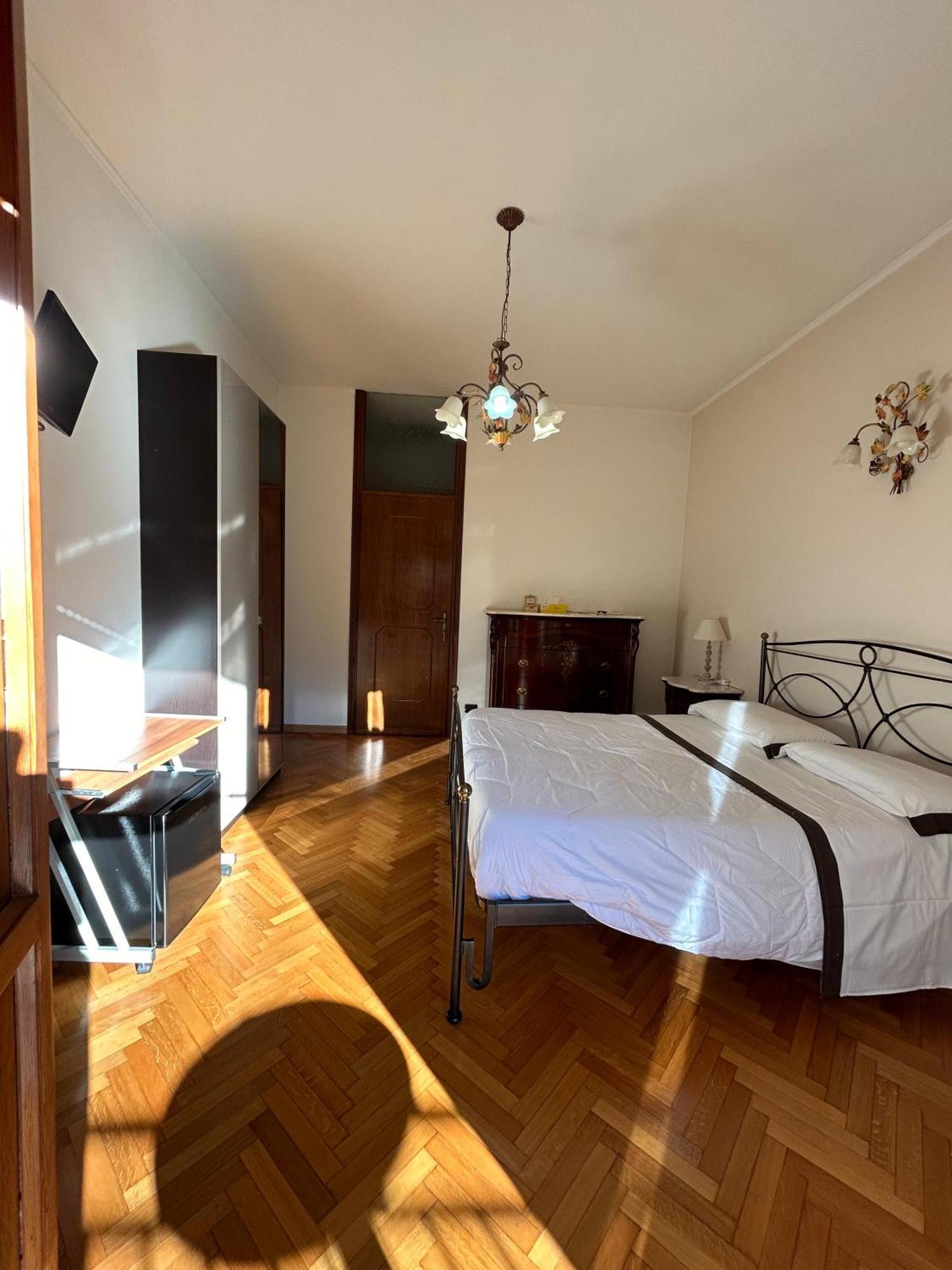 B&B Southitaly Busto Arsizio Εξωτερικό φωτογραφία