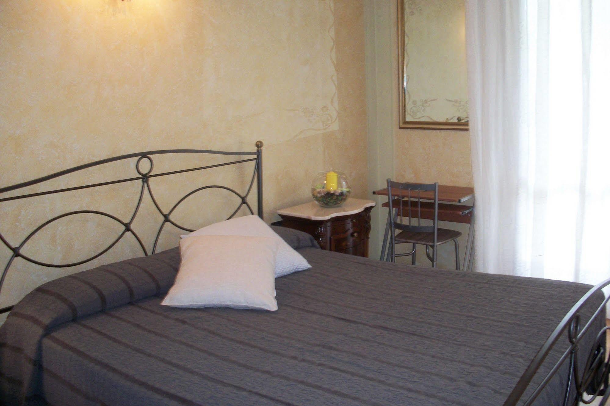 B&B Southitaly Busto Arsizio Εξωτερικό φωτογραφία
