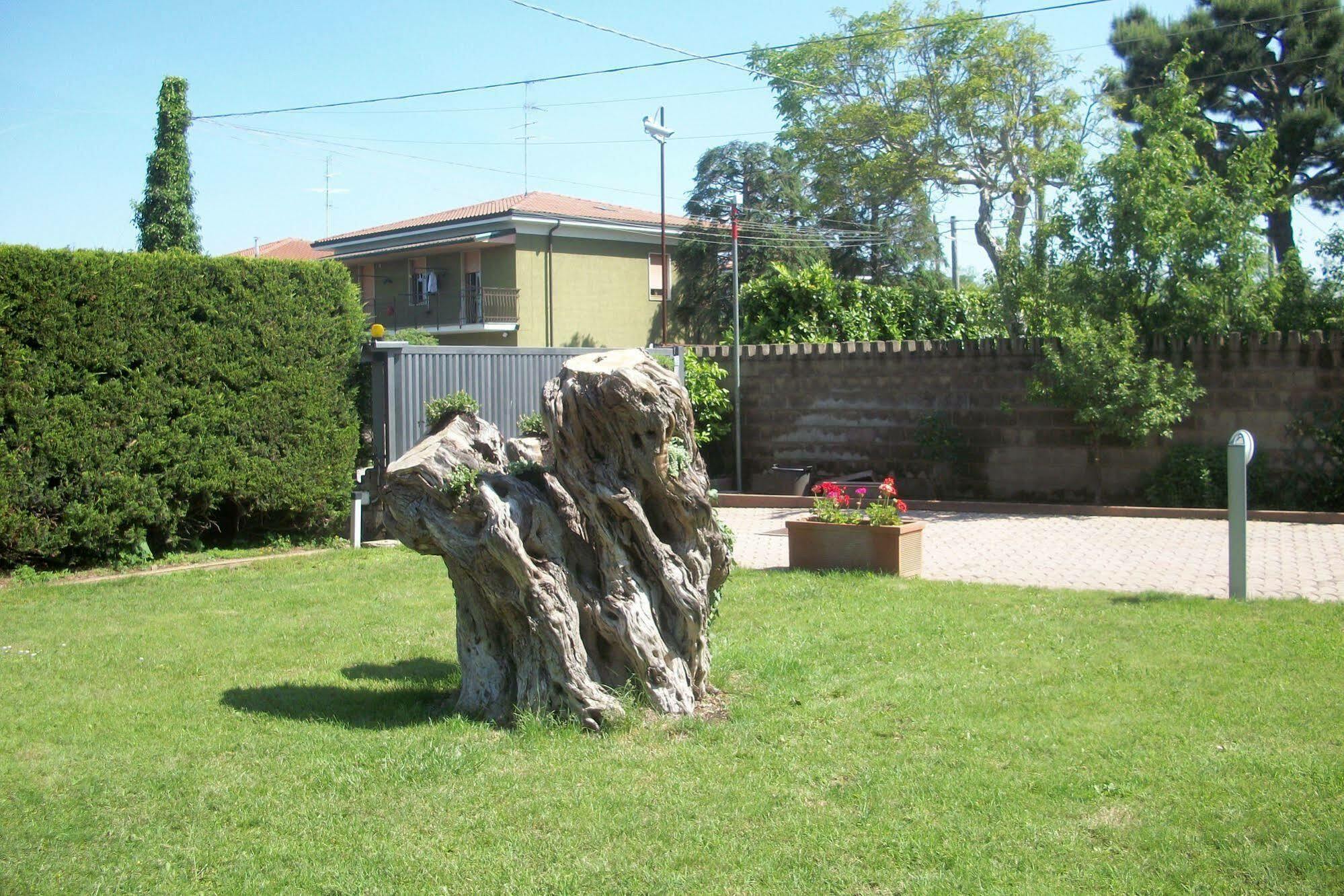 B&B Southitaly Busto Arsizio Εξωτερικό φωτογραφία